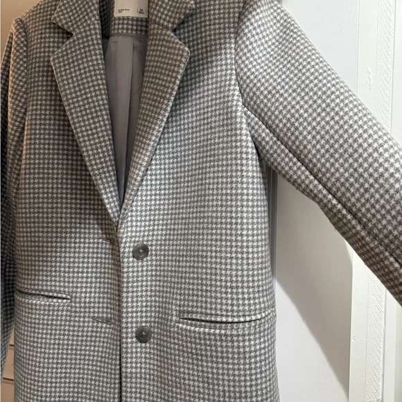 Abercrombie & Fitch Gray Checkered Jacket - Picture 4 of 8